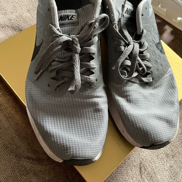 Nike Running Sneakers - Men’s Size 10; Gray & Black - Picture 2 of 10